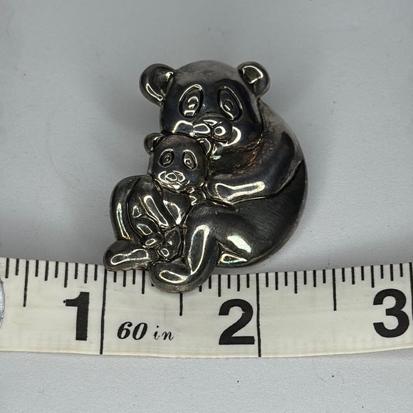 Elegant Silver Panda Pin - Picture 4 of 4